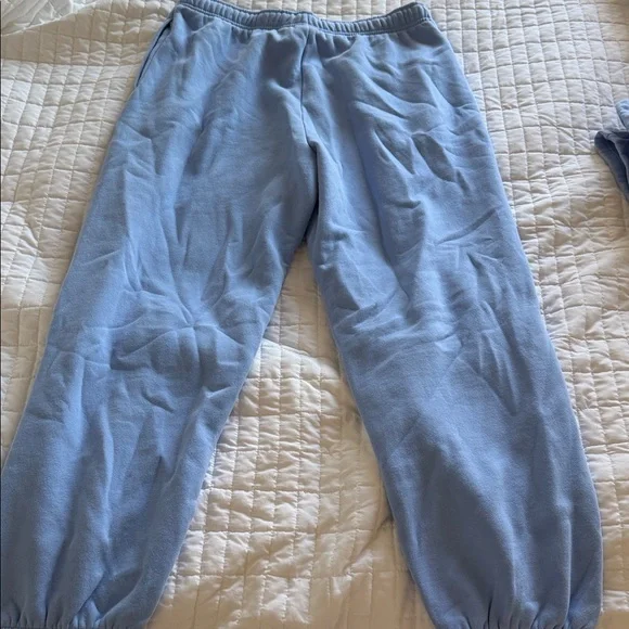 Aritzia Women’s Light Blue Cuffed Sweatpants - Picture 2 of 4